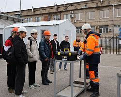 В АГПК прошли профессиональные пробы для астраханских школьников